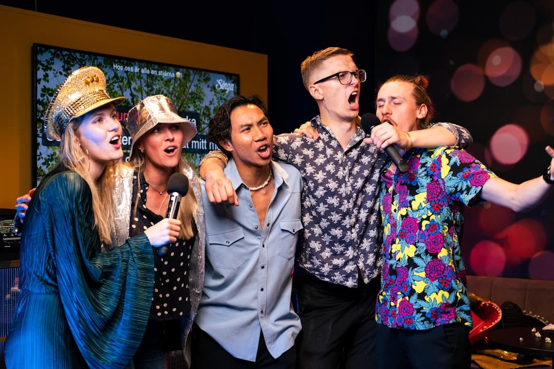 photo-1738156674456-97cdf7793bb7